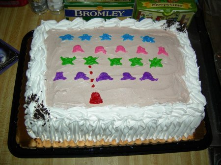 space-invader-cake-by-kristen