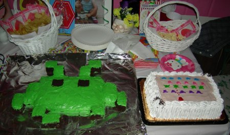 space-invader-cakes1