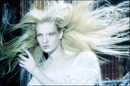 A-Flutter-Of-Gauzy-Fabrics-2006-Vogue-Italia-6