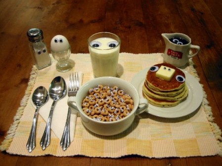 food-with-googly-eyes-550x412
