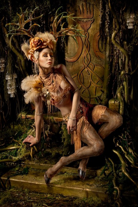 rm_goldenhind-682x1024