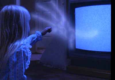 poltergeist_tv_hand