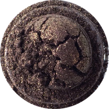 niccagerakingleavesonabriskoctoberafternoon1-380x380