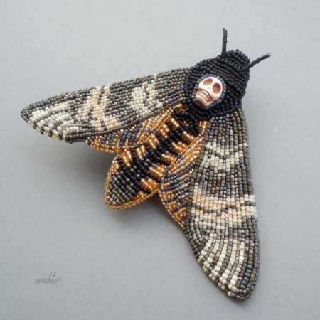 beaded-deaths-head-brooch-1