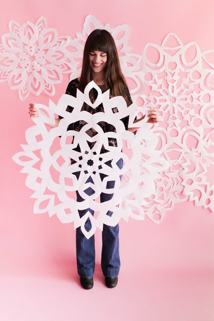 Giant_Snowflakes1_Blog1